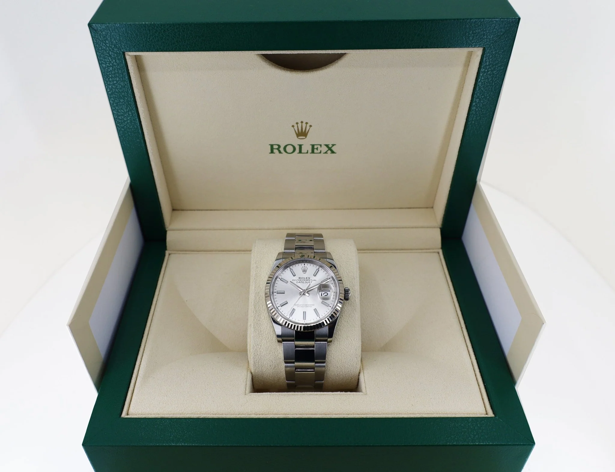 rolex-datejust-36-white-goldsteel-silver-index-dial-fluted-bezel-oyster-bracelet-126234-683170_1024x1024@2x