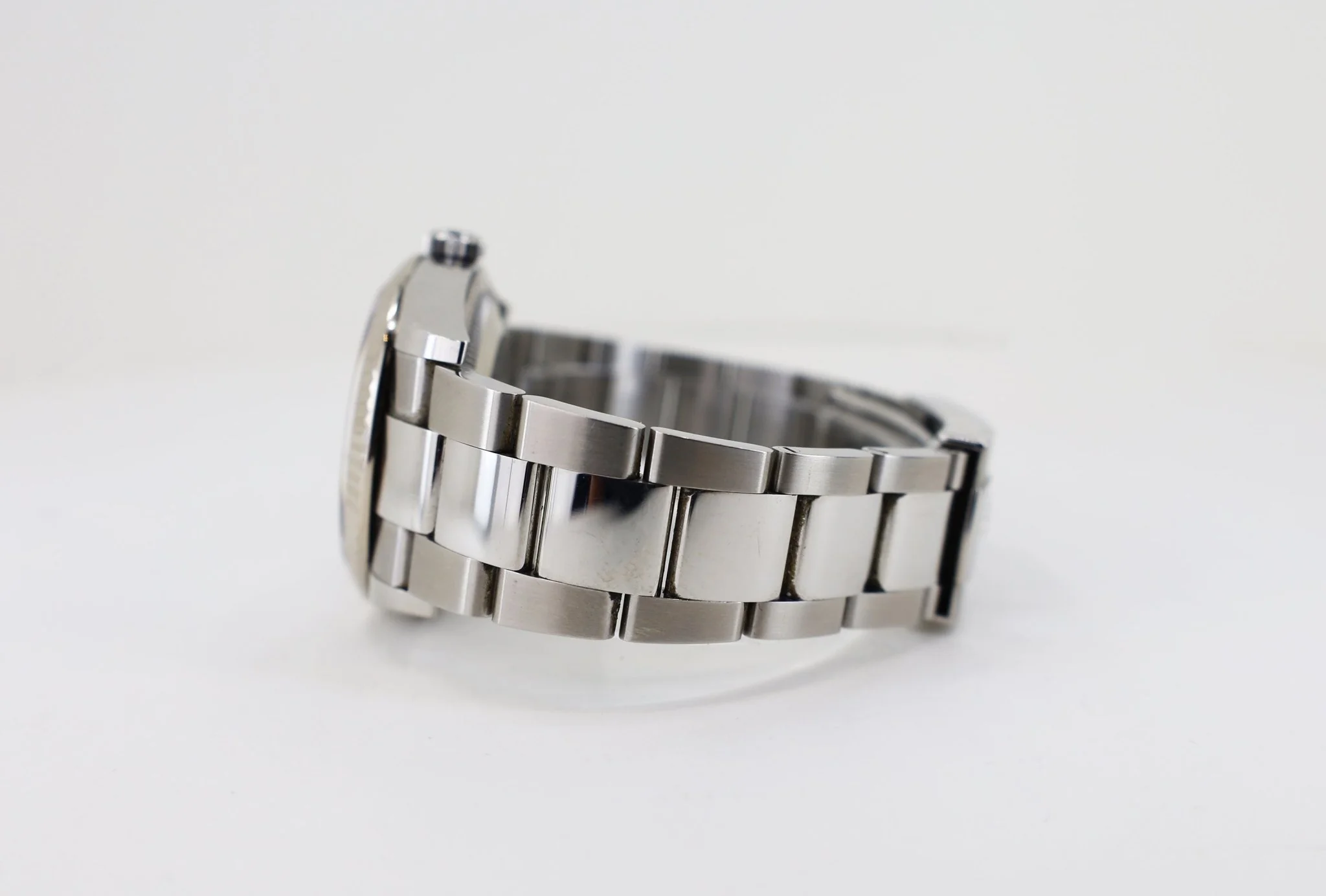 rolex-datejust-36-white-goldsteel-silver-index-dial-fluted-bezel-oyster-bracelet-126234-806514_1024x1024@2x