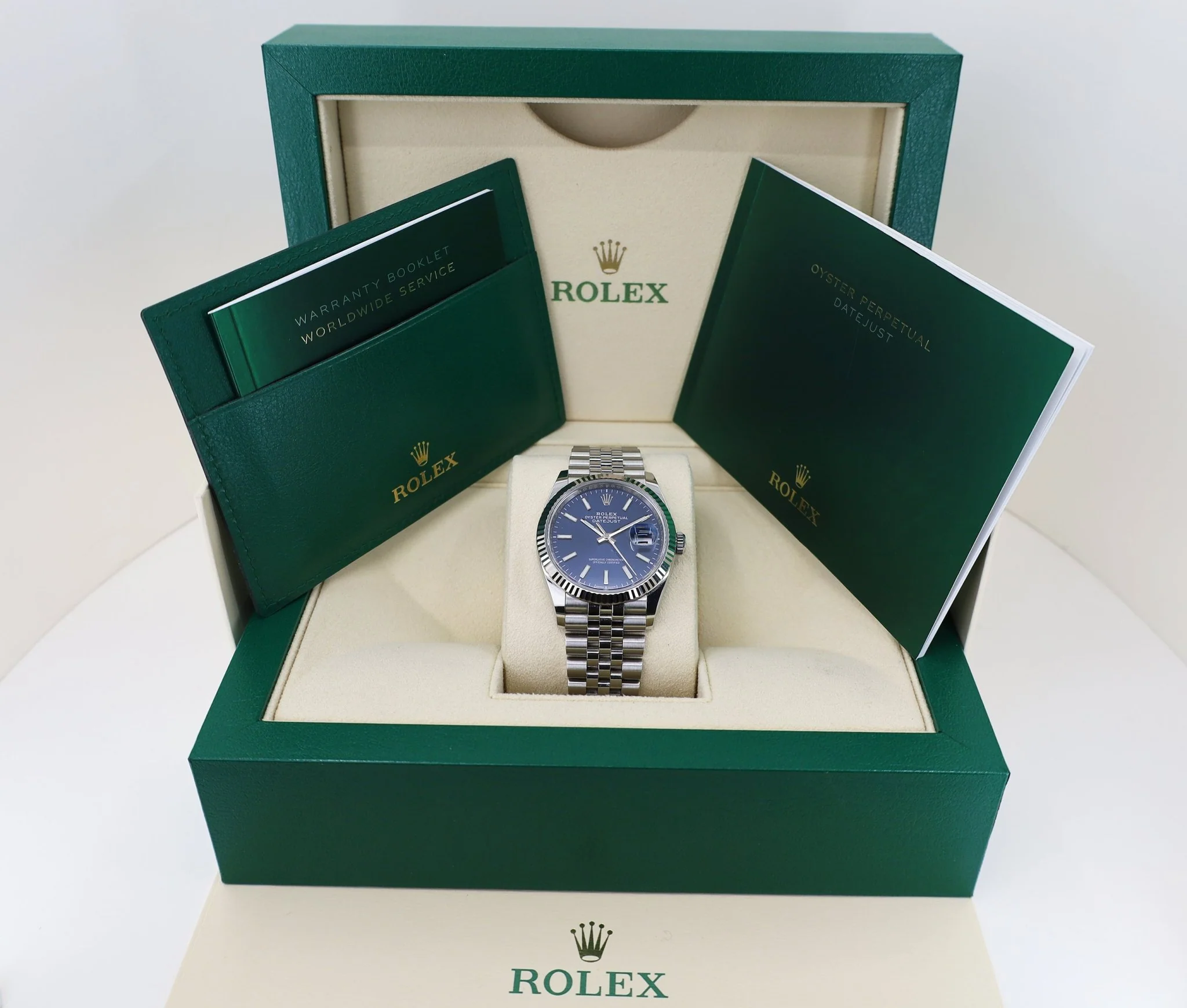 rolex-datejust-41-white-goldsteel-blue-index-dial-fluted-bezel-jubilee-bracelet-126334-690227_1024x1024@2x