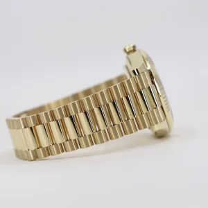 rolex-day-date-40-yellow-gold-black-diagonal-motif-index-dial-fluted-bezel-president-bracelet-228238-294240_1024x1024@2x