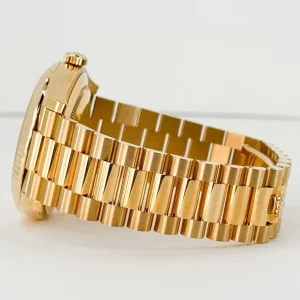 rolex-day-date-40-yellow-gold-silver-roman-dial-fluted-bezel-president-bracelet-228238-719233_1024x1024@2x