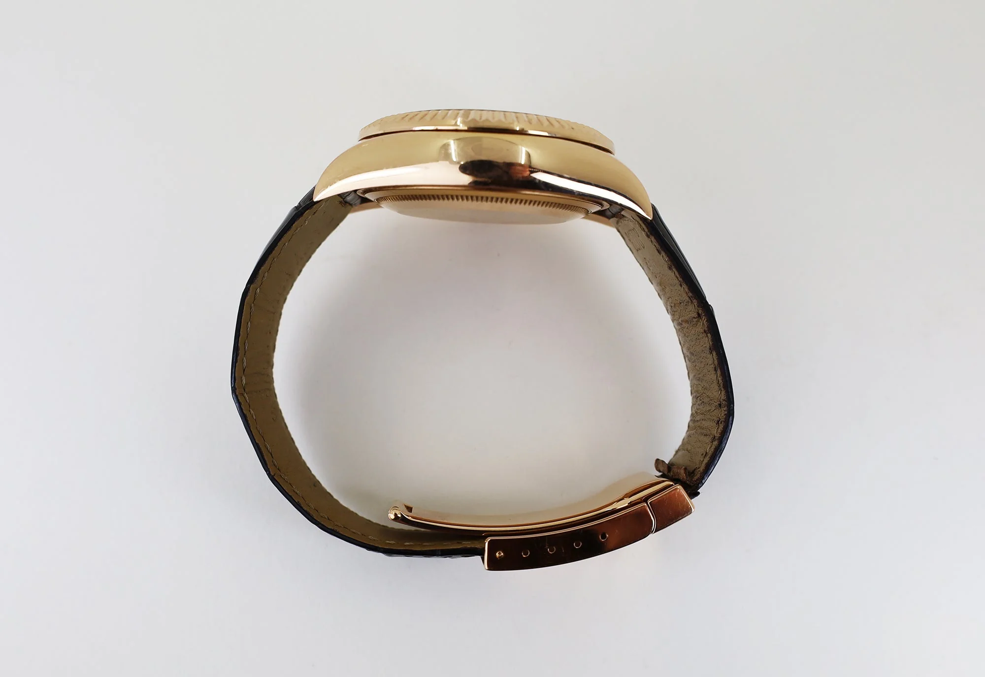 rolex-everose-gold-sky-dweller-watch-chocolate-sunray-arabic-dial-brown-leather-strap-326135-cho-334021_1024x1024@2x