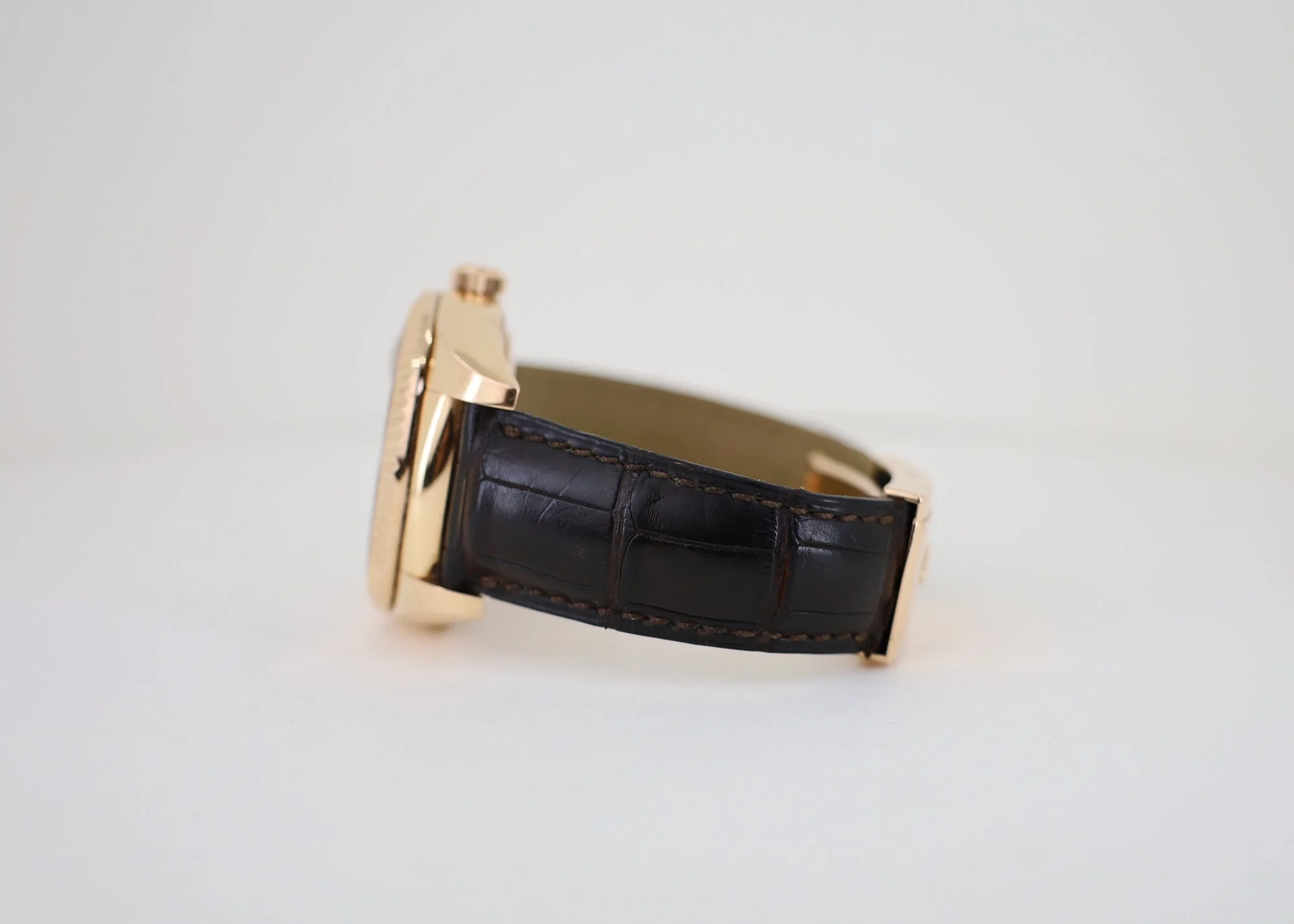 rolex-everose-gold-sky-dweller-watch-chocolate-sunray-arabic-dial-brown-leather-strap-326135-cho-335198_1024x1024@2x