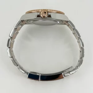 rolex-gmt-master-ii-root-beer-rose-goldsteel-black-dial-blackbrown-ceramic-bezel-126711chnr-195899_1024x1024@2x