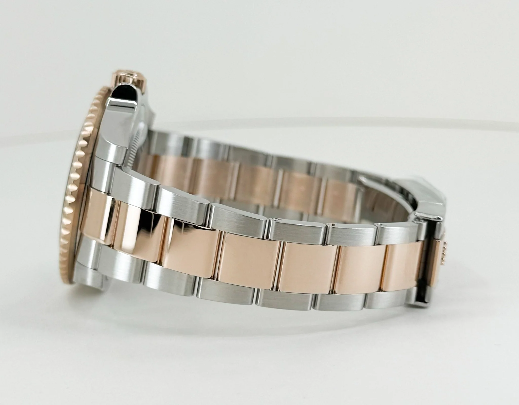 rolex-gmt-master-ii-root-beer-rose-goldsteel-black-dial-blackbrown-ceramic-bezel-126711chnr-353201_1024x1024@2x