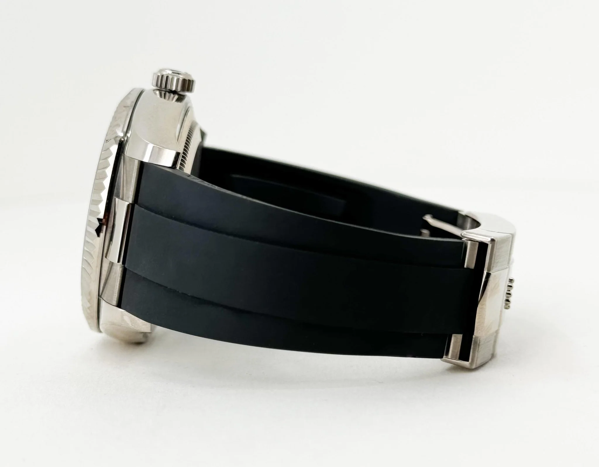 rolex-sky-dweller-white-gold-bright-black-index-dial-oysterflex-rubber-strap-336239-908755_1024x1024@2x