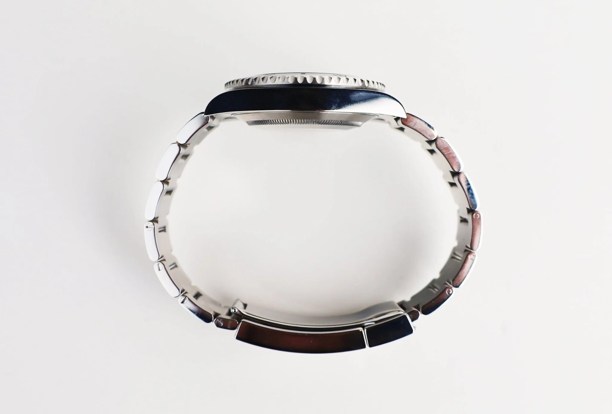 rolex-submariner-date-stainless-steel-black-dial-ceramic-bezel-oyster-bracelet-116610ln-771229_1024x1024@2x